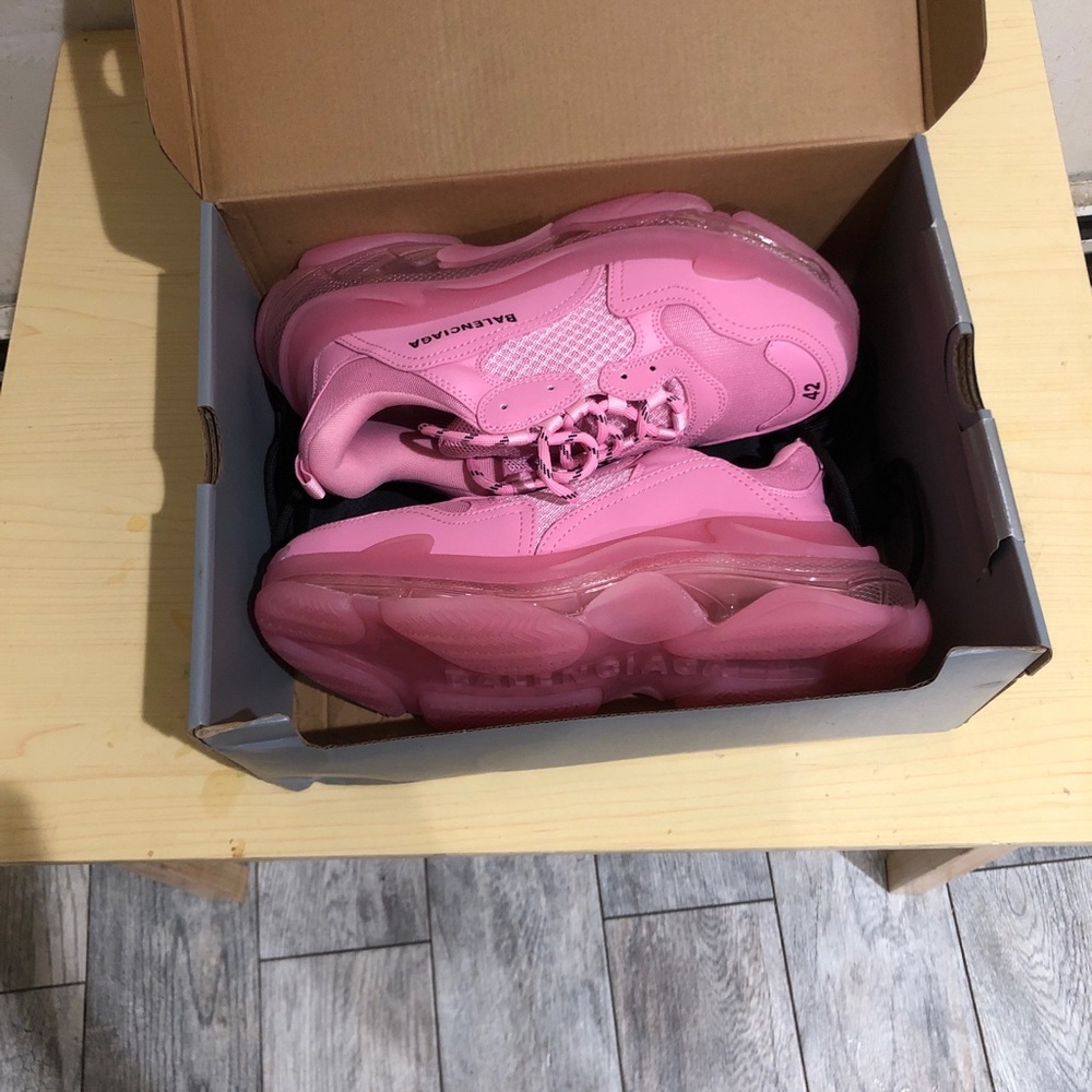 Balenciaga Vibrant Pink Sneakers with Transparent Sole - Picture 7 of 7